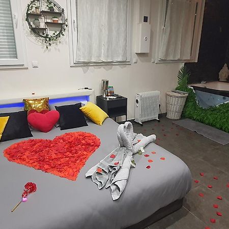 Suite Jacuzzi Privatif Plage Des Catalans Marsiglia Esterno foto