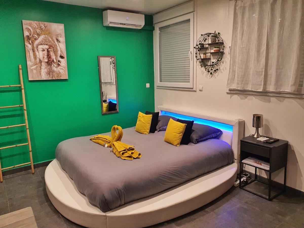 Suite Jacuzzi Privatif Plage Des Catalans Marsiglia Esterno foto